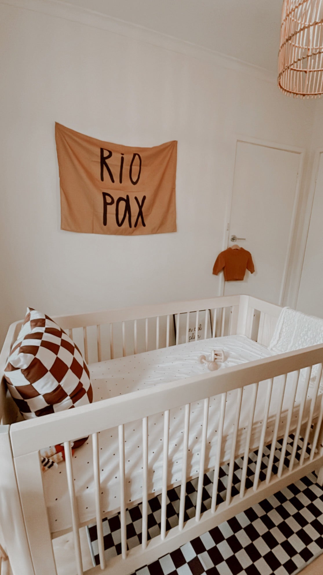 Custom wall banner